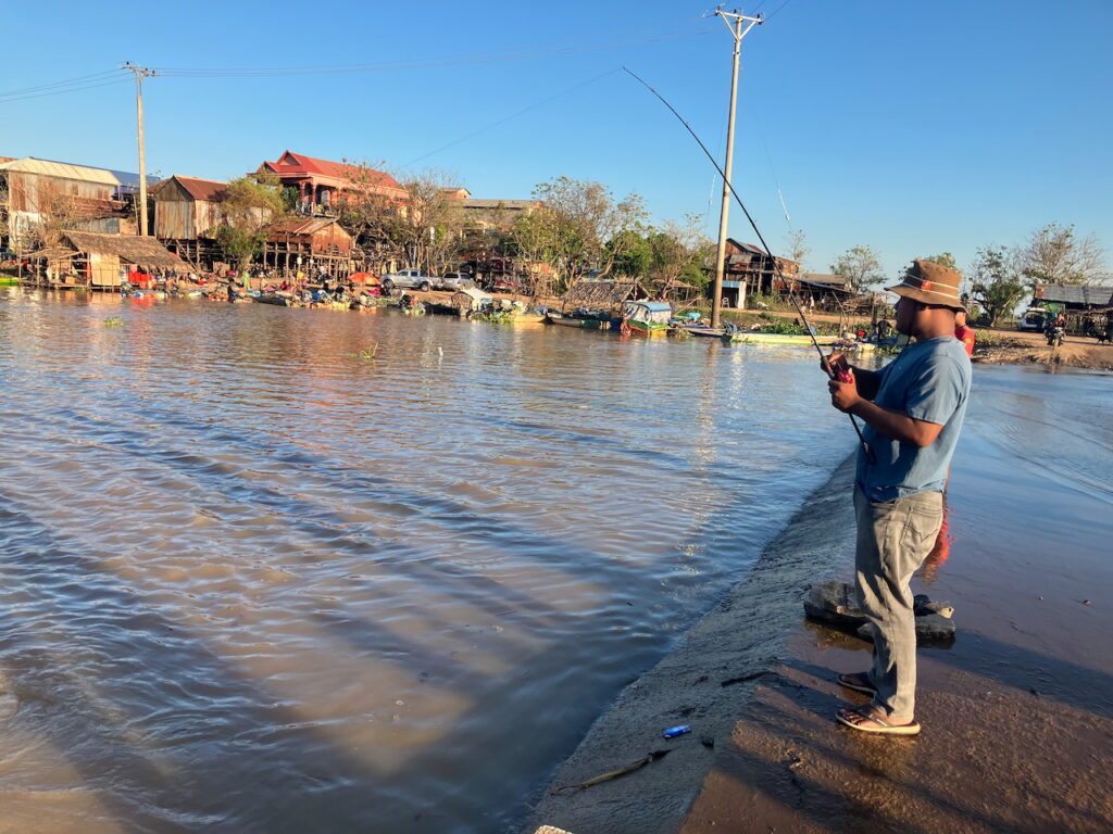 កំពង់ឈ្នង กัมปงชไนง Kampong Chhnang Cambodge 贡布尔川 柬埔寨 カンポンチュナン カンボジア 캄퐁춘앙 (캄보디아) كمبونغ تشنانغ كمبوديا Кампонг Чхнанг Камбоджа Cambodia