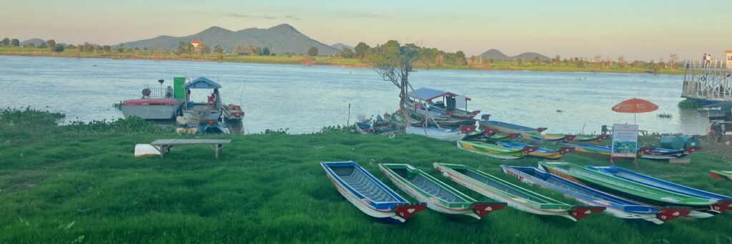 កំពង់ឈ្នង กัมปงชไนง Cambodge 贡布尔川 柬埔寨 カンポンチュナン カンボジア 캄퐁춘앙 (캄보디아) كمبونغ تشنانغ كمبوديا Кампонг Чхнанг Камбоджа Cambodia