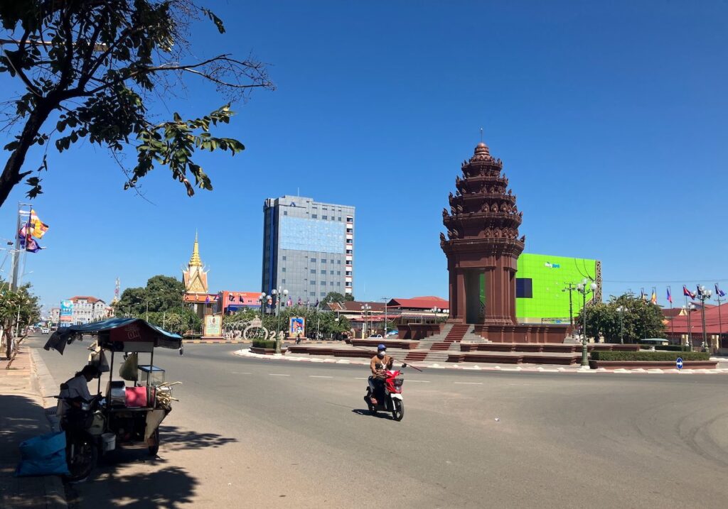 កំពង់ឈ្នង กัมปงชไนง Kampong Chhnang Cambodge 贡布尔川 柬埔寨 カンポンチュナン カンボジア 캄퐁춘앙 (캄보디아) كمبونغ تشنانغ كمبوديا Кампонг Чхнанг Камбоджа Cambodia