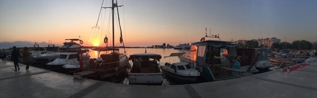 Atakent Bostanlı harbour Bostanli