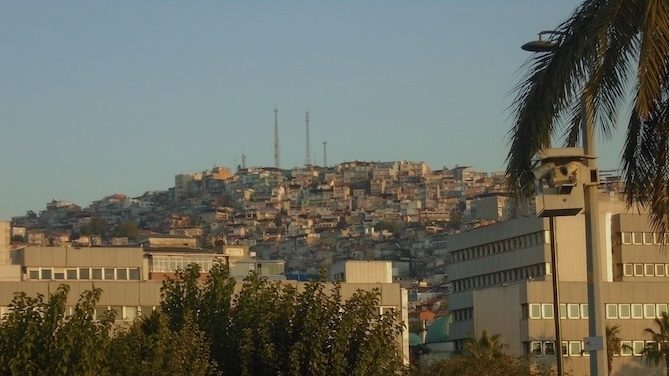 Izmir, Turkey İzmir Türkiye إزمير، تركيا 伊兹密尔 土耳其 Türkei イズミル、トルコ 이즈미르, 터키 Измир, Турция Mount Kadifekale